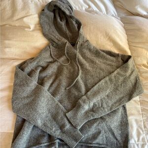 Brandy Melville Light Gray Knit Sweater